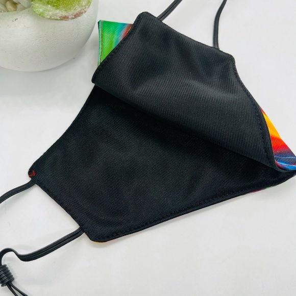 Fashionable Facemasks (Psychedelic Colors) - Picture 5 of 6